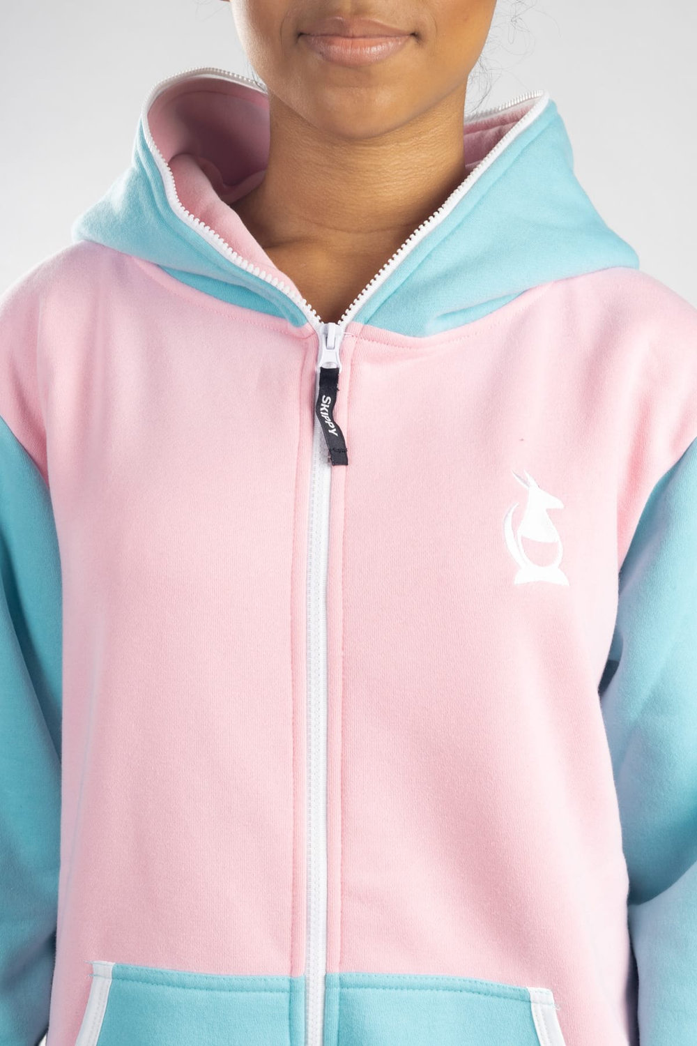 Skippy light pink light blue