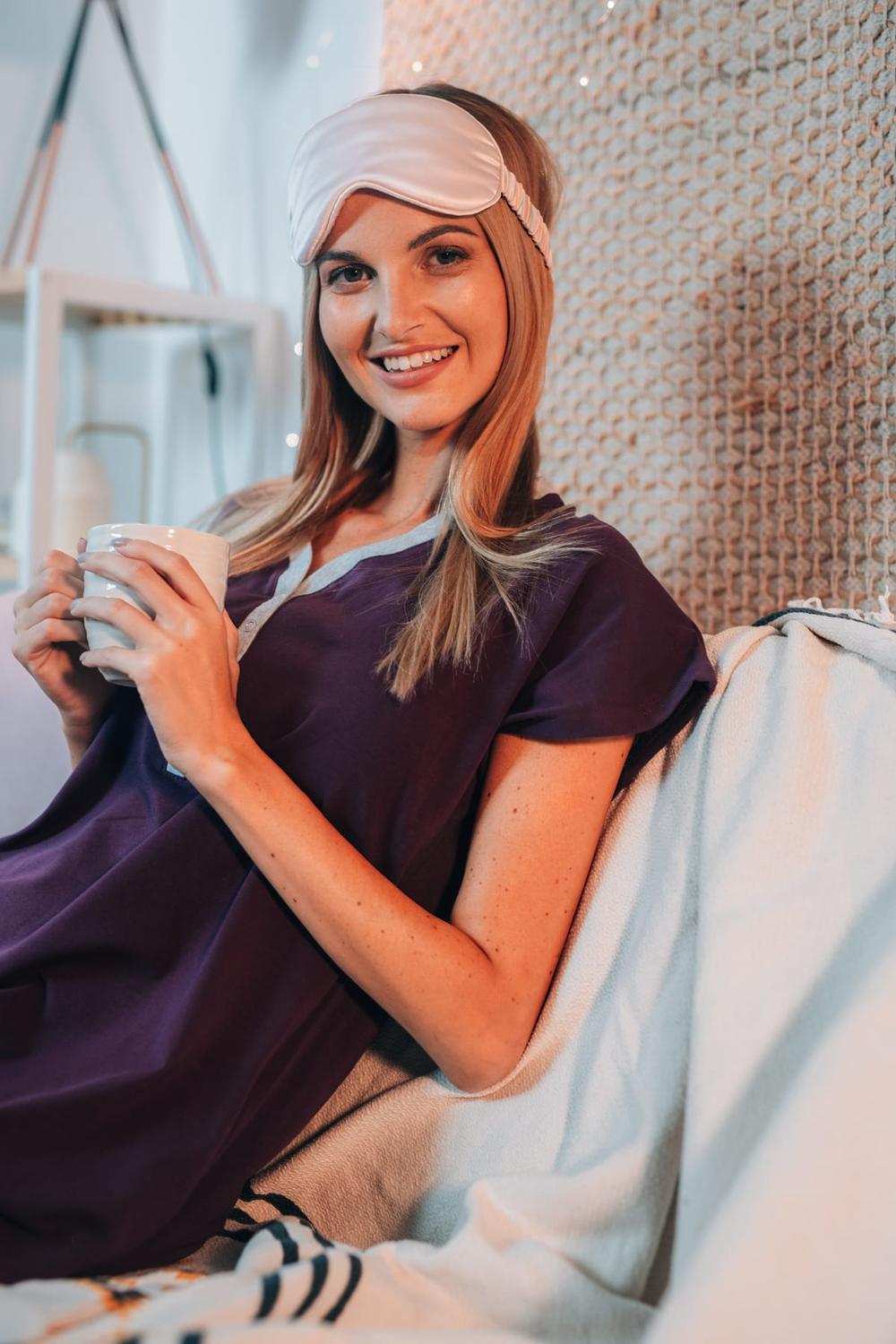 Hedvábná maska na spaní růžová